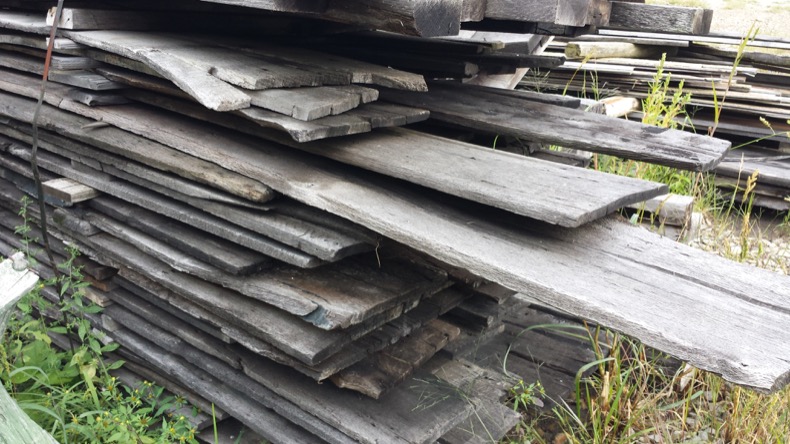 salvaging reclaimed wood