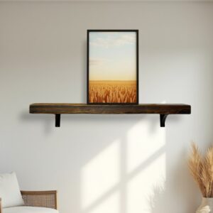 Mantel with Curved Bracket